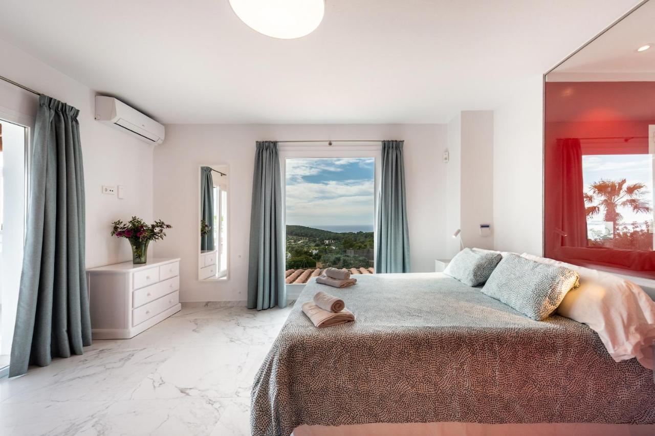 Villa Can Joan I - Fantastic Sunset Views And Family Friendly - Сан-Антонио-Абад Экстерьер фото