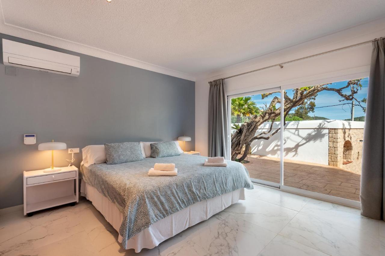 Villa Can Joan I - Fantastic Sunset Views And Family Friendly - Сан-Антонио-Абад Экстерьер фото