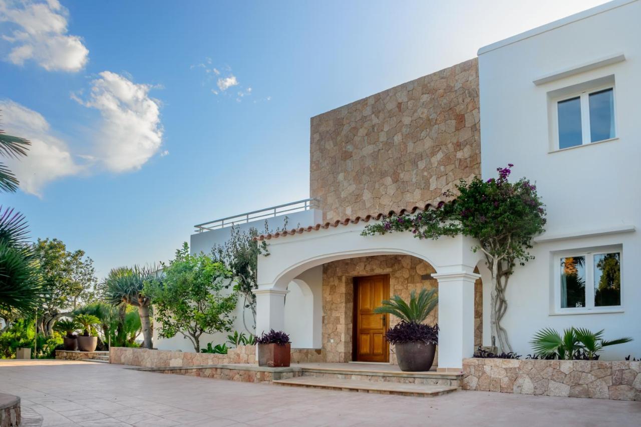 Villa Can Joan I - Fantastic Sunset Views And Family Friendly - Сан-Антонио-Абад Экстерьер фото