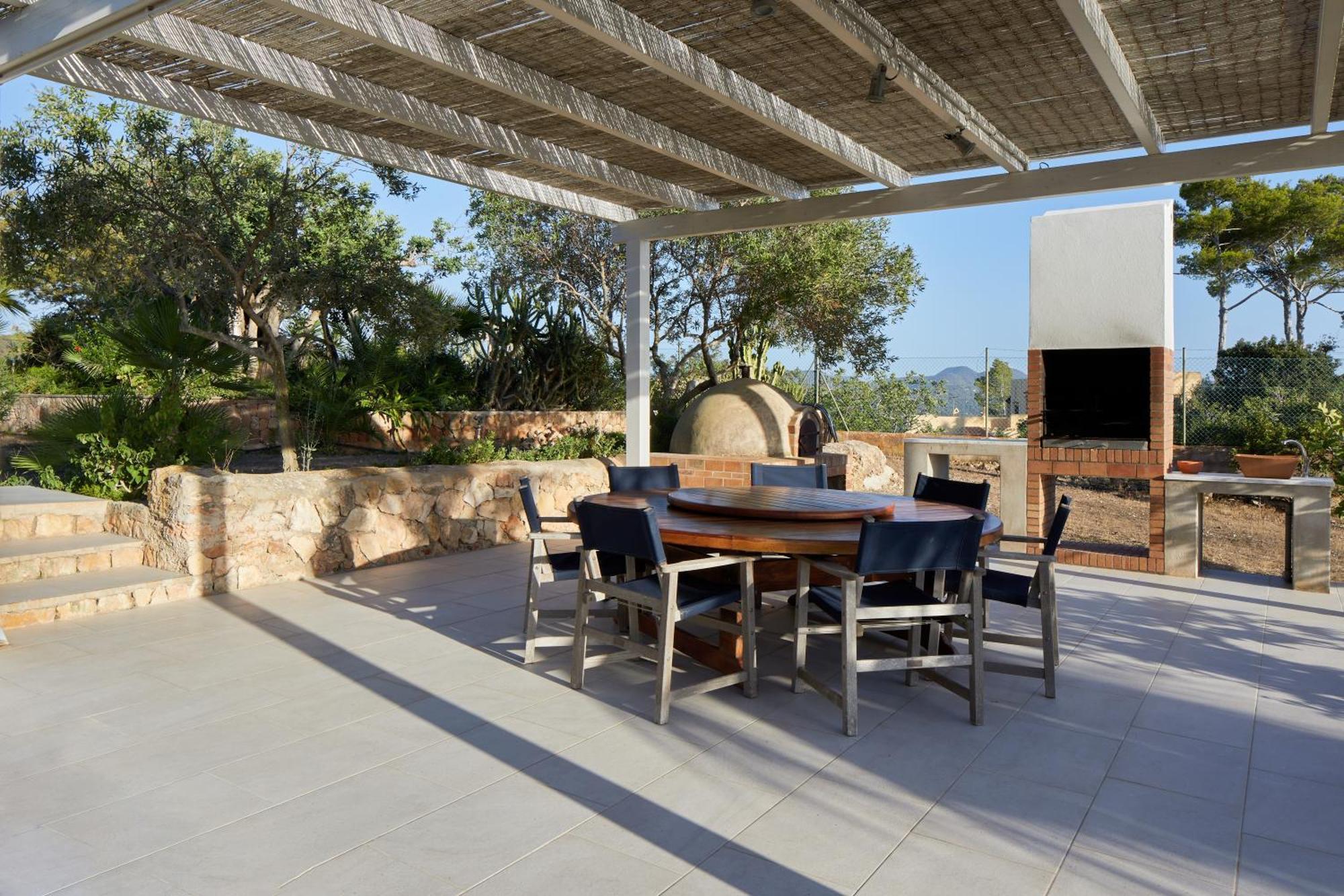 Villa Can Joan I - Fantastic Sunset Views And Family Friendly - Сан-Антонио-Абад Экстерьер фото